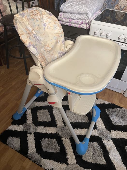 Стульчик для кормления chigo