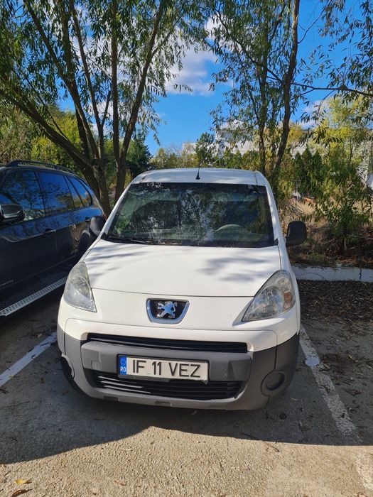 Vând Peugeot Partner