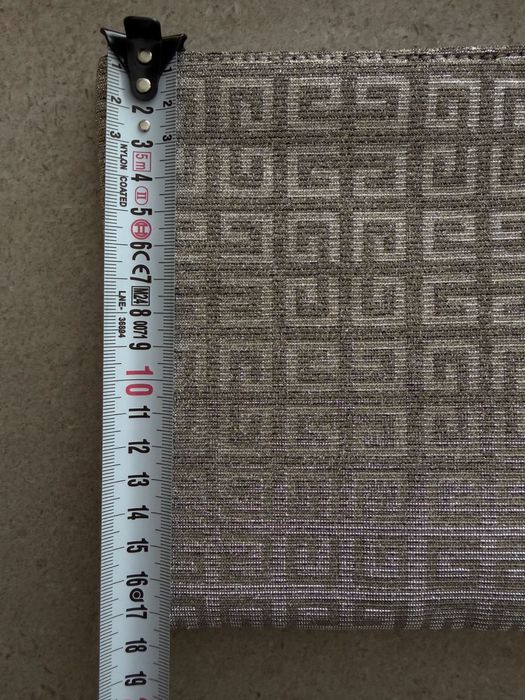 Givenchy Parfums дамски клъч