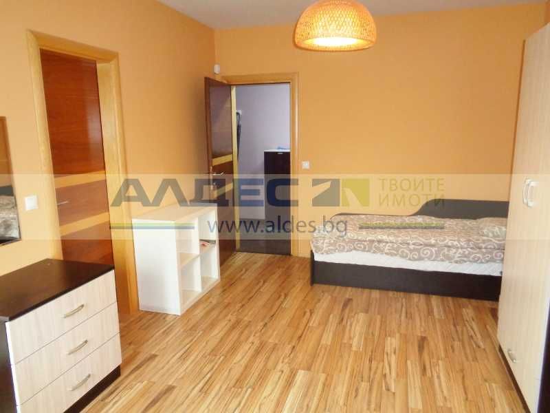 Дава се под наем Тристаен апартамент в София, Студентски град - 137 кв.м за 1000 € - Снимка #5