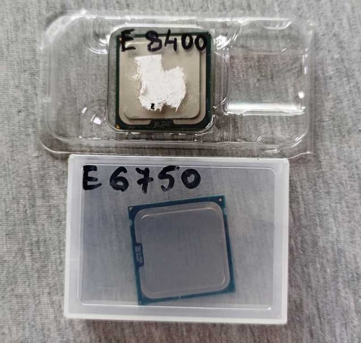 Kit 2 procesoare  intel E8400  si intel E6750