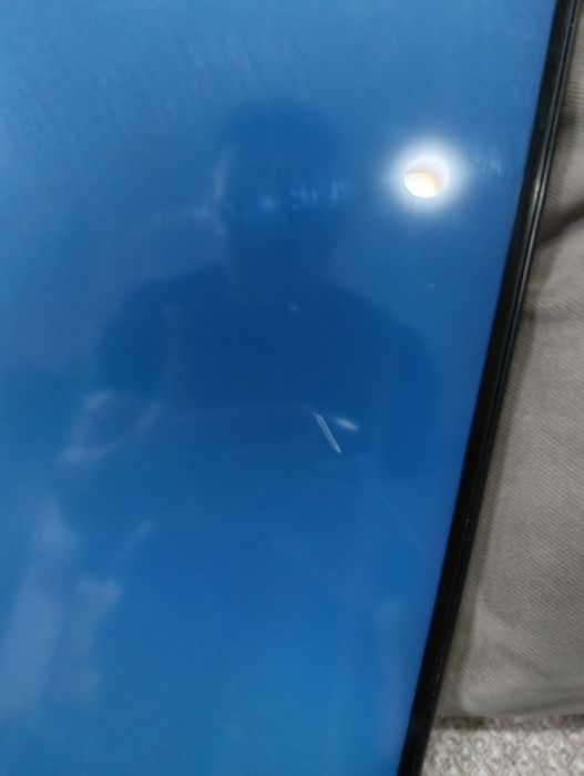 Продам телевизор 43 smart tv