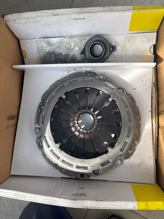 Съединител за пежо 2.2HDi LUK 600 0050 00