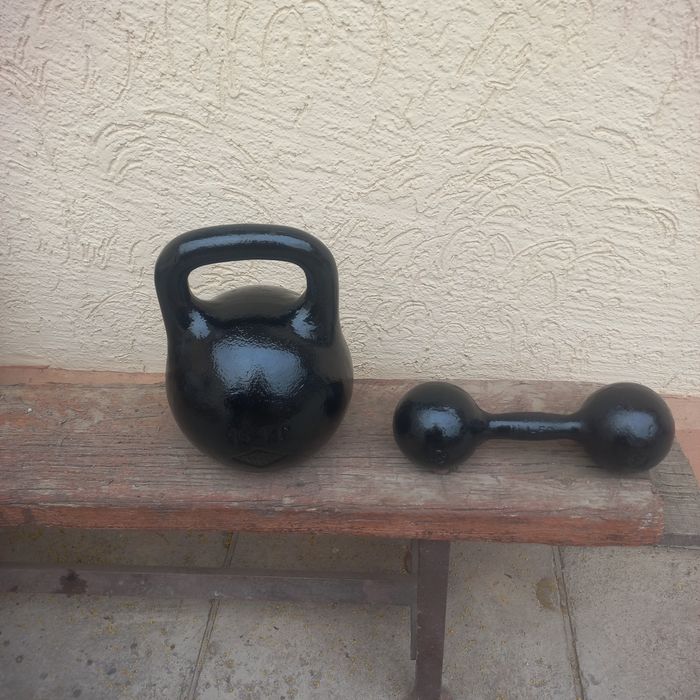 Гантели СССР, 1 шт.8кг.,литая.