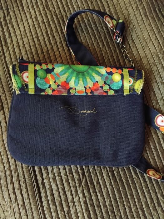 Чанти на Disigual от плат