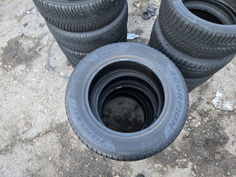 4бр. 215 65 17 Pirelli зимни.