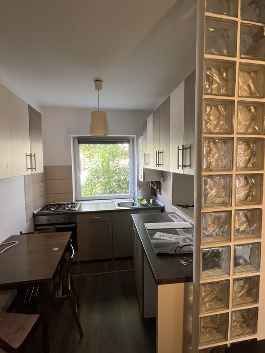 Apartament ulztracentral 2 camere, decomandata, cu beci