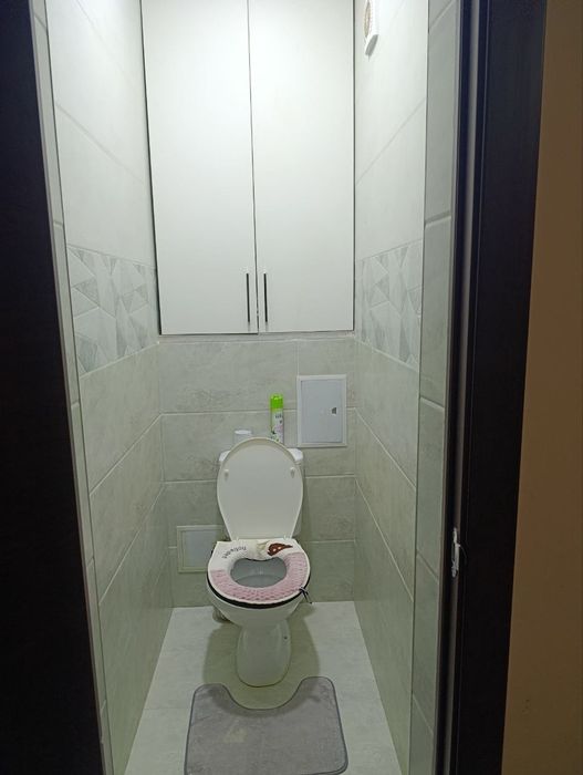 Олмос махалля Продаётся 3х комнатная квартира частично с мебелью и быт