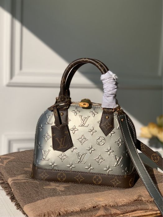 Louis Vuitton Alma