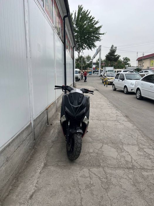 S max benzinlli skuter