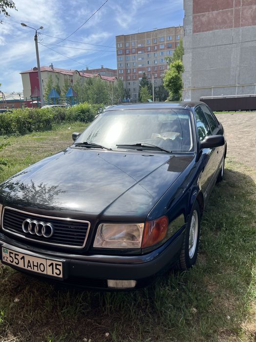 В продаже Audi 100 c4