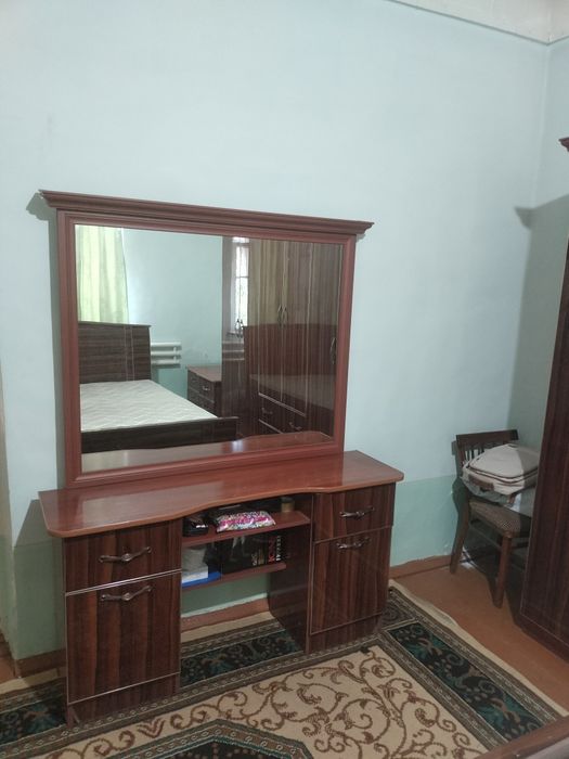 Spalniy mebel garderob trimo