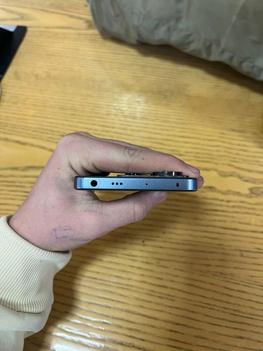 Poco x6 5g  8-256 гб