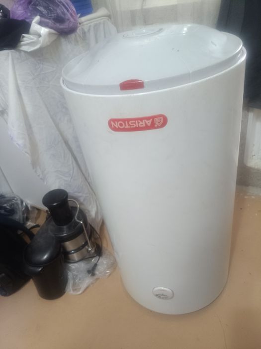 Ariston 100 л водонагреватель