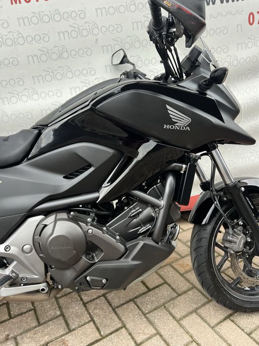 Motoideea vinde HONDA  NC750X DCT ABS 2015 Rate Garanție