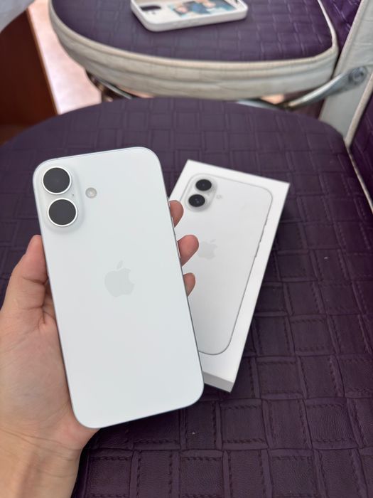 iPhone 16, белый