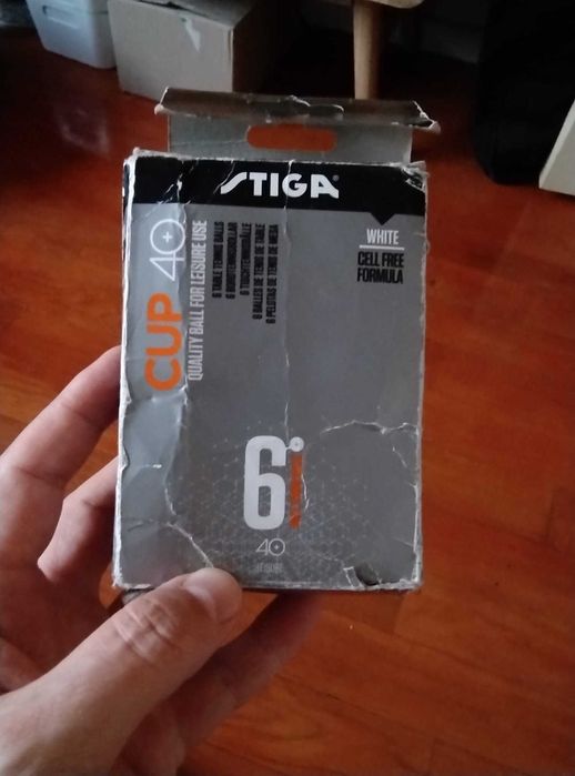 Paleta Cornilleau tenis de masa si un set de 6 mingi concurs Stiga