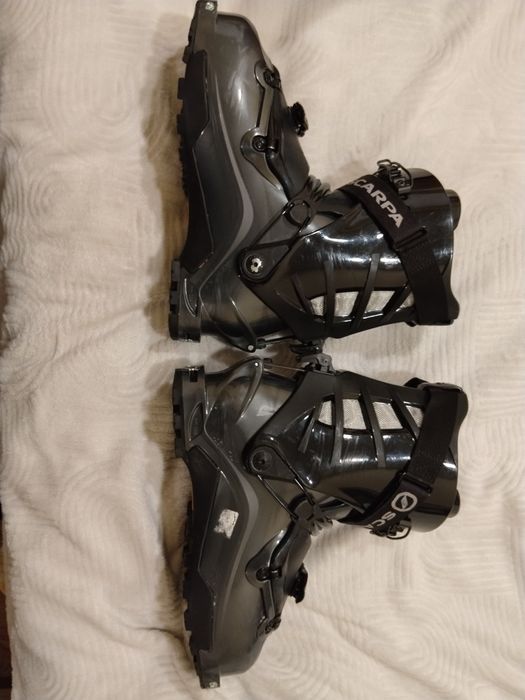 НОВИ Ски обувки Scarpa
