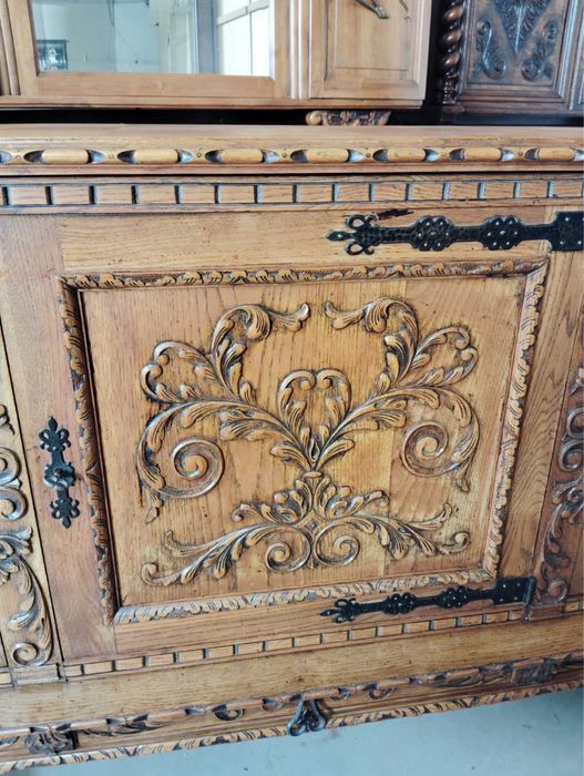 Бюфет в ренесансов стил