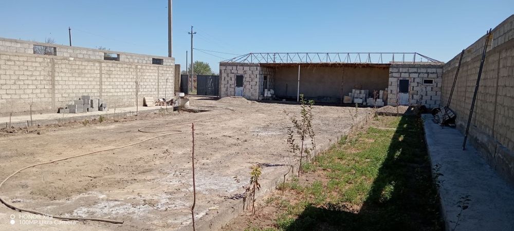 Ishxona sotilada 10st