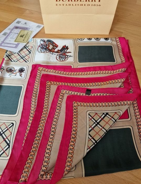 Esarfa matase naturala LV super model, saculet, etichetă