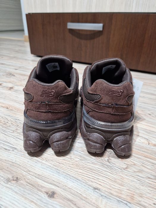 Adidasi NB 9060 Dark Brown