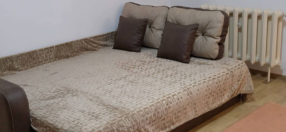 Închiriez acasă, pentru tine!