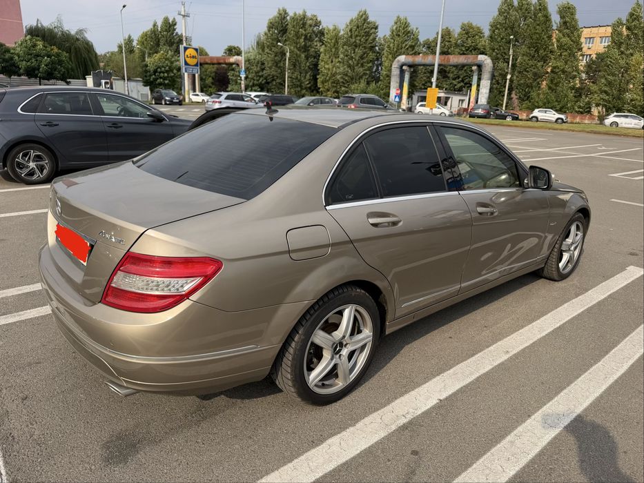 PRET FIX, Mercedes GOLD C320 CDI 4MATIC V6, ELEGANCE automat, trapă – 2007