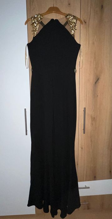 Официална черна рокля