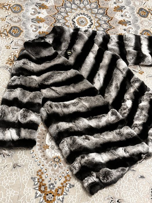 Продам шубу 60000