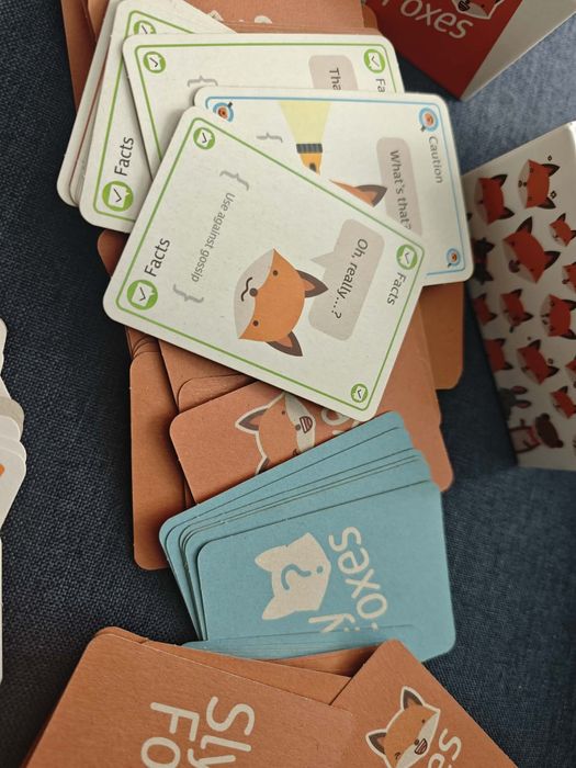 Настолна игра Sly Foxes, на английски с разширение Шпиони
