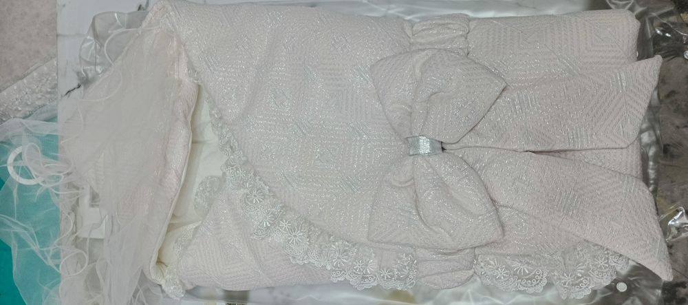 Продается конверт для выписки с роддома