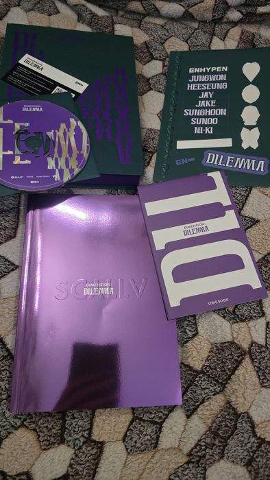 Kpop/кпоп албуми на Enhypen