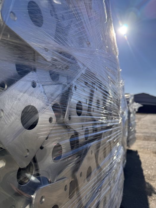 Popi metalici , stalpi zincati toate deschiderile, importator direct