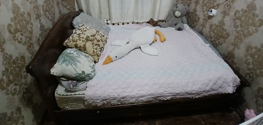 Продается двухспальная кровать