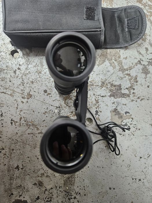 Продам бинокль Bushnell