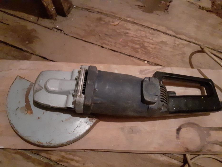 Продам болгарку оригинал