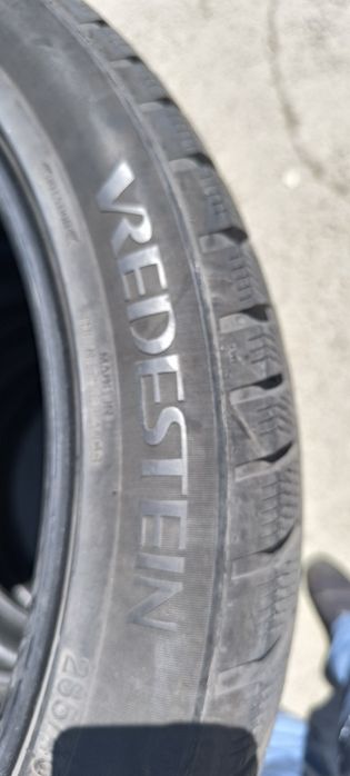 Vând două seturi anvelope 285/40/22