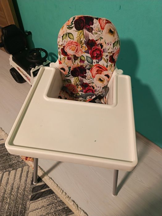 vand masuta pentru bebe