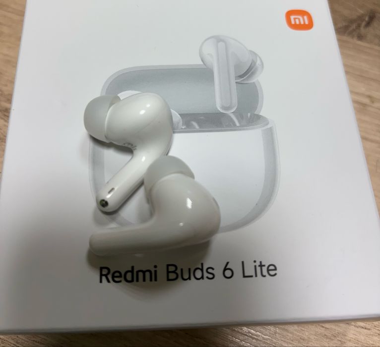 Слушалки тапи с микрофон Redmi bubs 6 lite