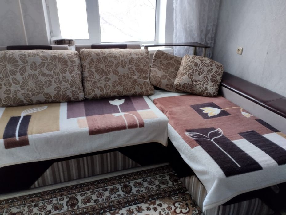 Хороший Углавой диван