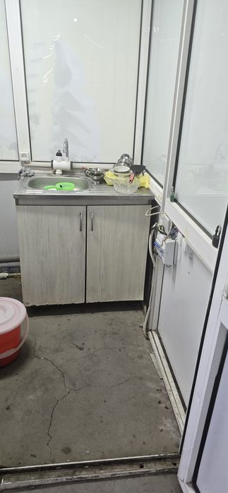 Tayyor marojni biznesi sotiladi 2 ta frezer aparat, stol stullar