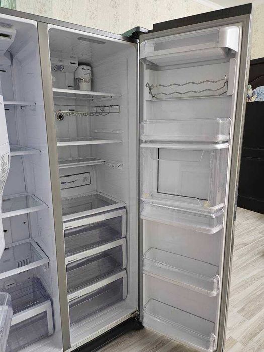 Samsung, 2 двер.диспенсер воды и льда, инвертор