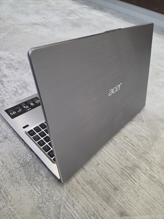Ноутбук Acer Intel Core i5 8250U