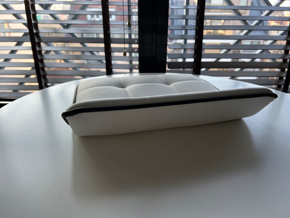 Седалки за бар стол Париж + болтчета и  ключ