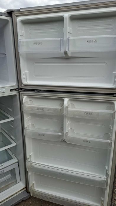 Продам холодильник