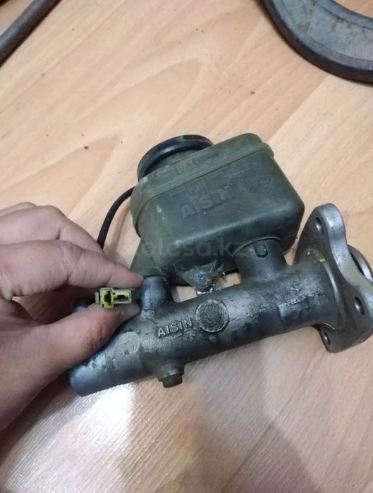 Цилиндр тормозной hilux surf