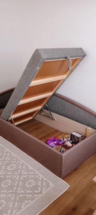 Диван кровать продаю