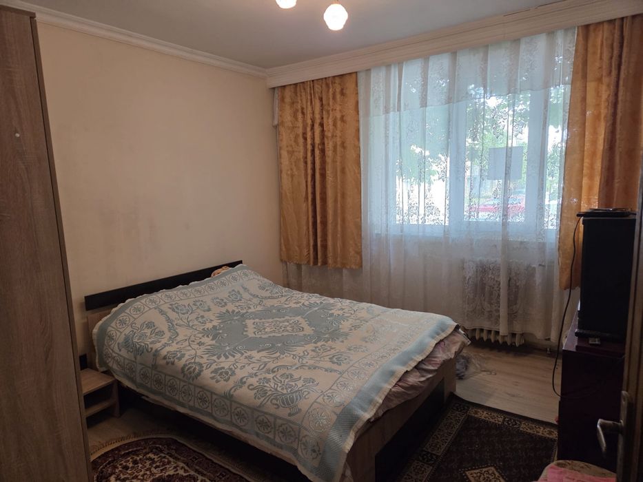 Apartament cu 2 camere, la parter, str Traian 289,