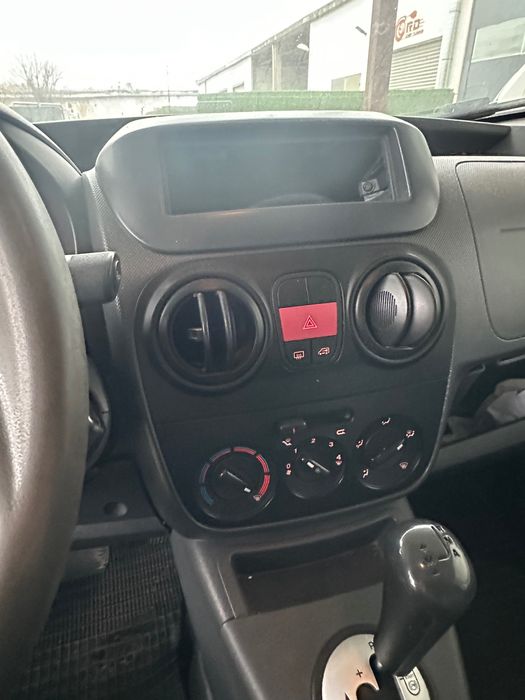 Peugeot bipper  автоматик